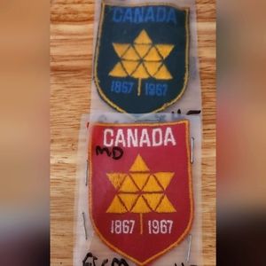 2 different colored patches of CANADA 1867-1967